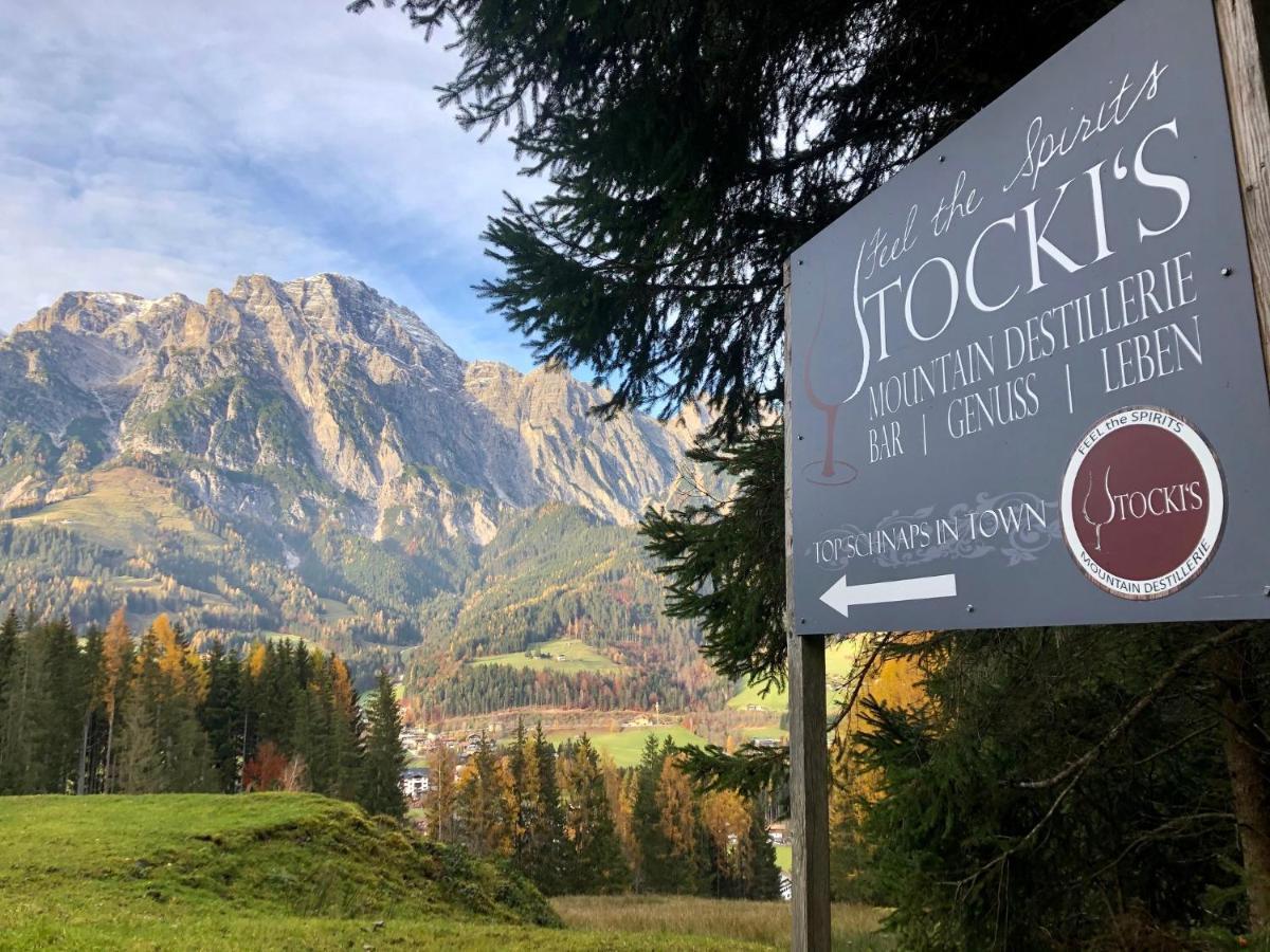 Stockis Mountaindestillerie - Appartements Leogang Buitenkant foto