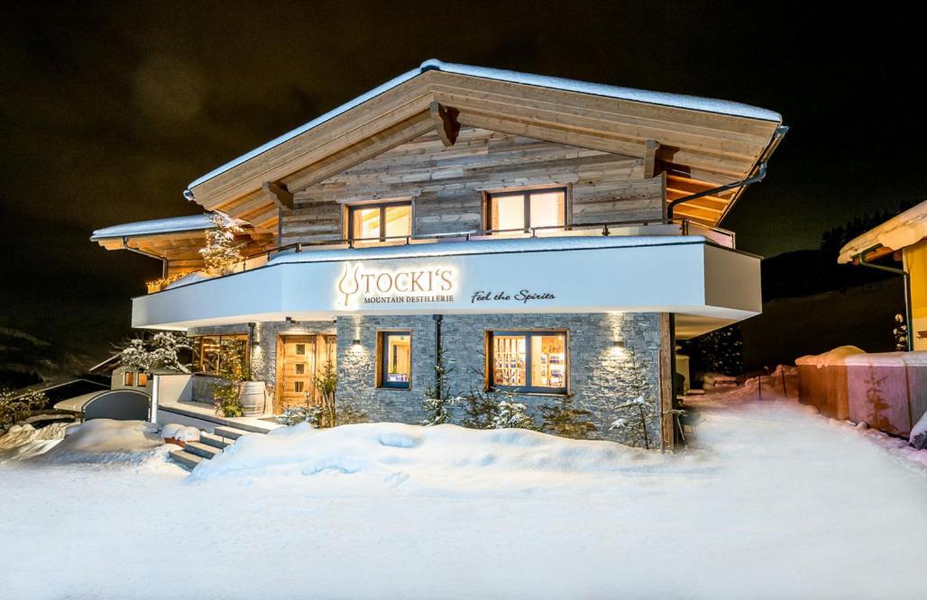 Stockis Mountaindestillerie - Appartements Leogang Buitenkant foto